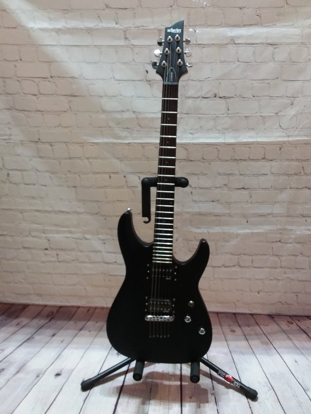 Guitar | J&J Old Louisville Music Shop